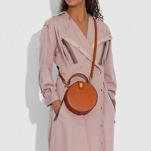 COACH City Blocks Circle Canteen Crossbody Bag in “Spice Brown” (Cognac)